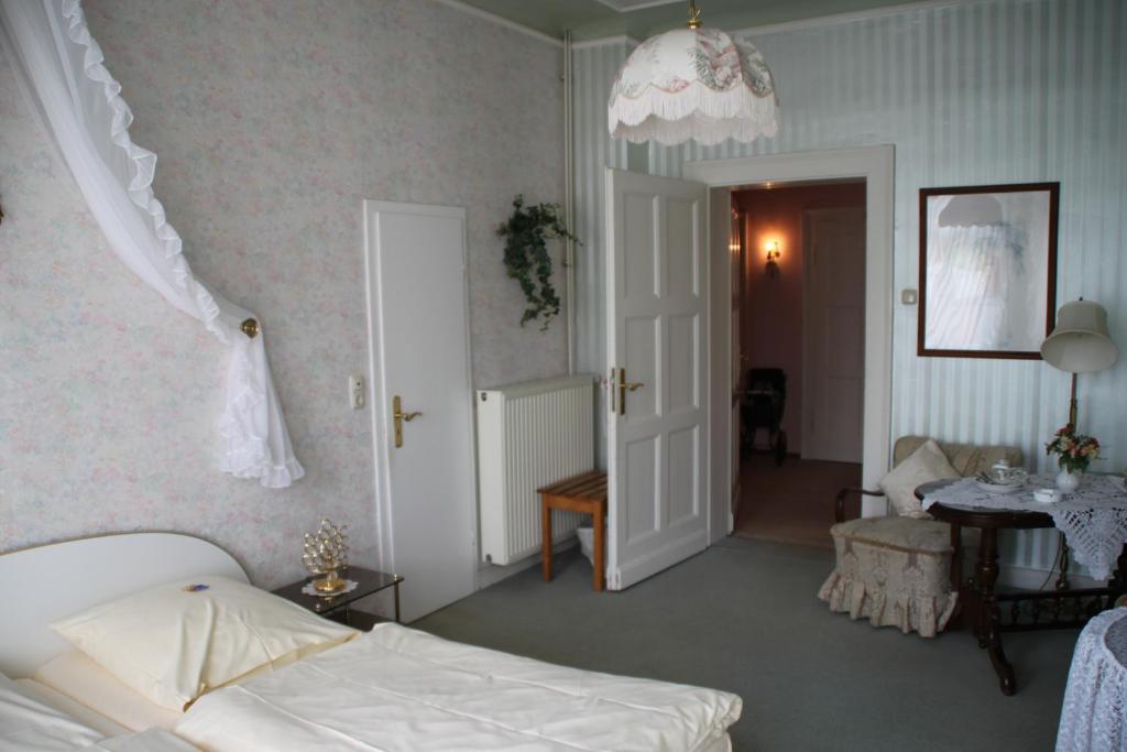 Hotel Villa Konigin Luise Bad Pyrmont Camera foto