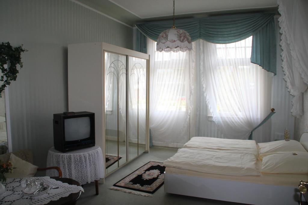 Hotel Villa Konigin Luise Bad Pyrmont Camera foto